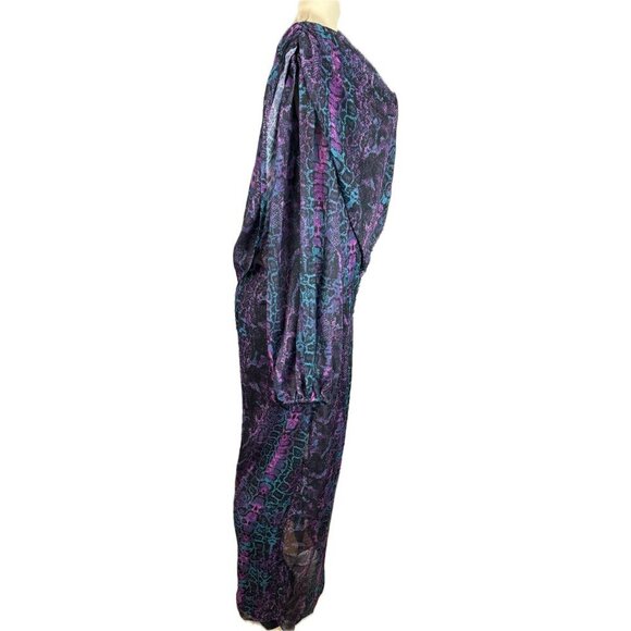 Fashion To Figure +2 Purple Sheer Snake Print Open Side One Shoulder Maxi Blouse - Picture 4 of 8